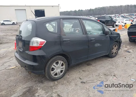2010 Honda Fit z USA, uszkodzony, nr VIN JHMGE8H27AS017970